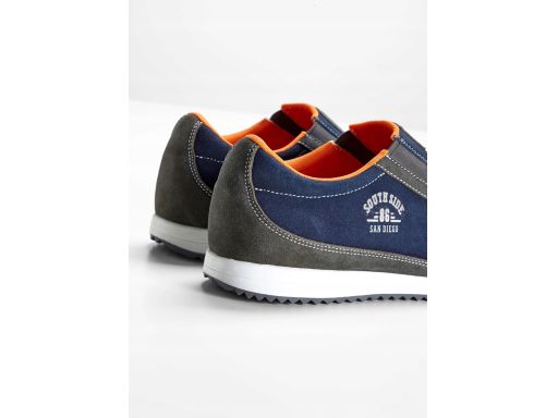 B.P.C półbuty męskie granatowe skórzane wsuwane ^39