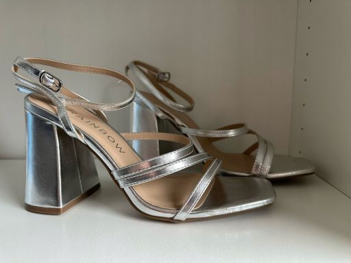 B.P.C sandały srebrne na wysokim obcasie ^41