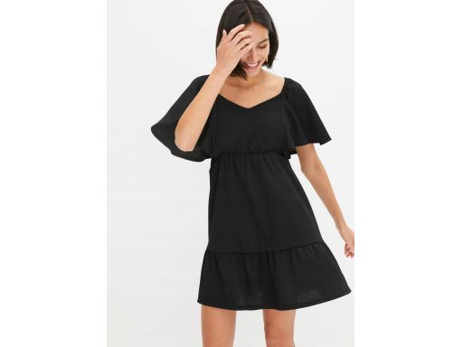 B.P.C czarna sukienka z lekkiej krepy z falbaną ^48/50