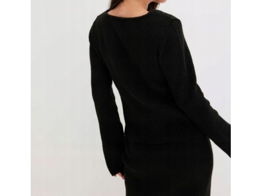 B.P.C sweter czarny dekolt karo prążkowany r.48/50