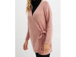 B.P.C długi sweter kopertowy wiązany pudrowy róż 32/34.