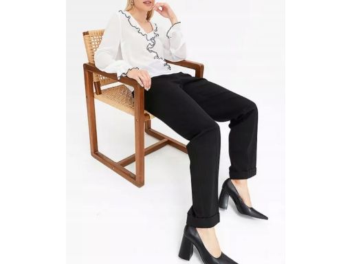 B.P.C bluzka biała szyfonowa z falbankami 42.