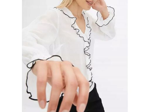 B.P.C bluzka biała szyfonowa z falbankami 42.