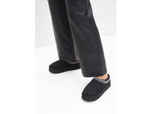 B.P.C krótkie buty zimowe eko zamsz brązowe 39.