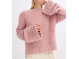 B.P.C włochaty sweter różowy z przędzy piórkowej 36/38.