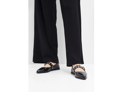 B.P.C baleriny z eko skóry z paskiem r.38