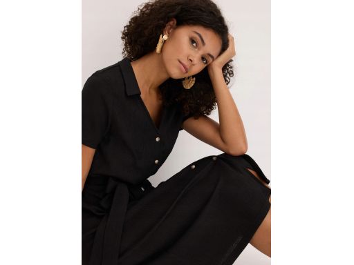 B.P.C czarna sukienka krepowana z dżerseju na guziki 36/38.