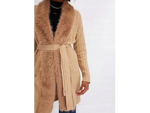 B.P.C płaszcz dzianinowy karmelowy z futerkiem 44/46.