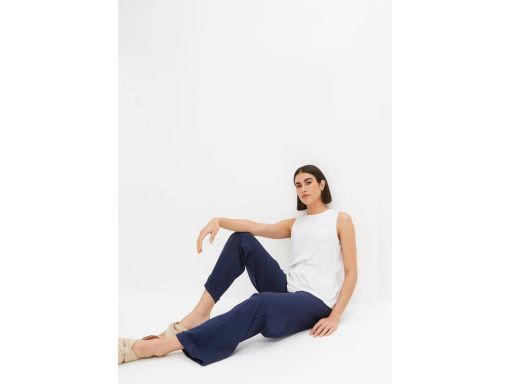 B.P.C top damski bez rękawów biały 40/42.