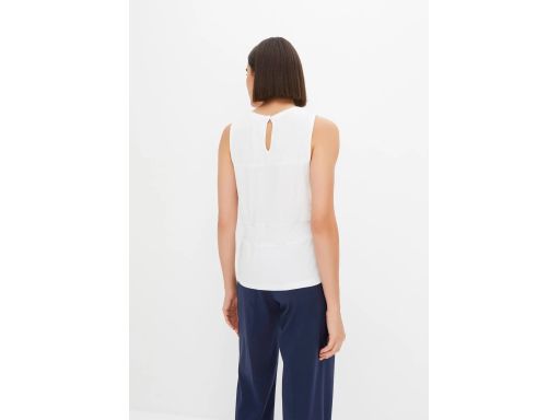 B.P.C top damski bez rękawów biały 40/42.