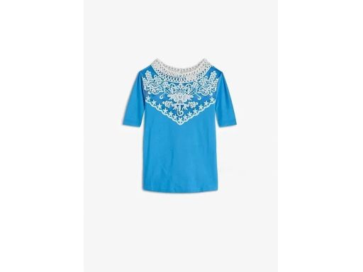 B.P.C bluzka niebieska z białą koronką 40/42.