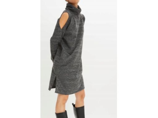 B.P.C sukienka dzianinowa odkryte ramiona 48/50.