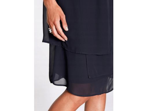 B.P.C sukienka szyfonowa granatowa z aplikacją przy dekolcie 44.