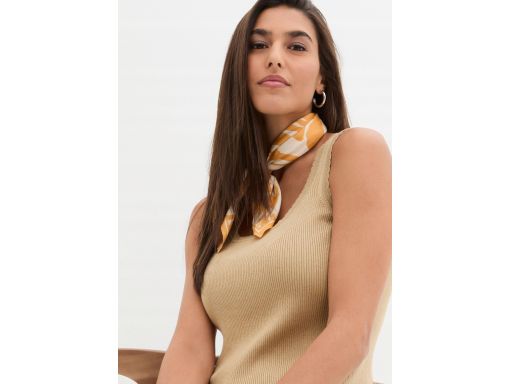 B.P.C top dzianinowy beżowy z pofalowanym dekoltem 40/42.