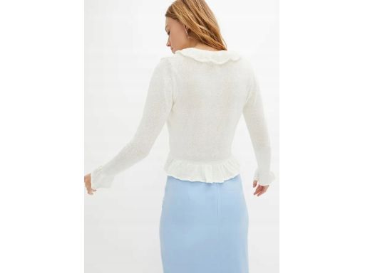 B.P.C białe bolerko dzianinowe z falbankami ^44/46