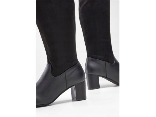 B.P.C kozaki czarne do połowy łydki 41.