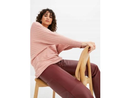 B.P.C sweterek różowy z rękawami typu nietoperz 44/46.