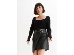 B.P.C sweterek dzianinowy czarny prążkowany cienki ^36/38