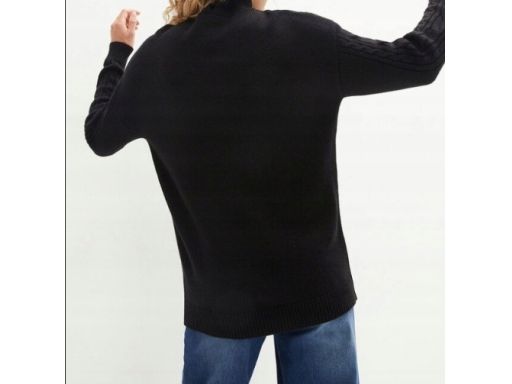 B.P.C sweter czarny dłuższy z warkoczami i stójką 36/38.