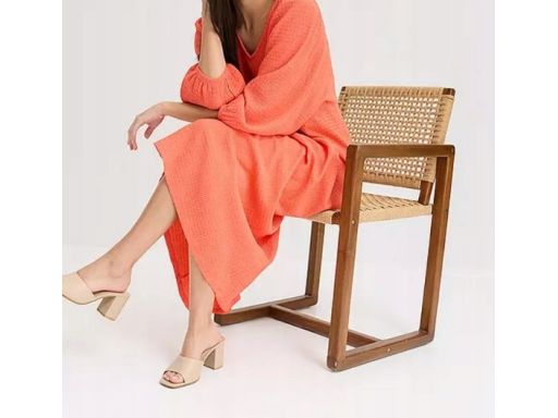 B.P.C koralowa sukienka długa z krepy 40/42.