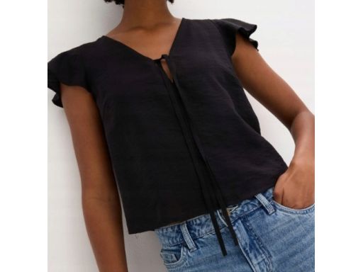 B.P.C czarna bluzka z falbankowymi rękawami 42.