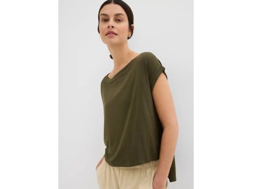 B.P.C t-shirt wiskozowy khaki lekko dłuższy tył 44/46.