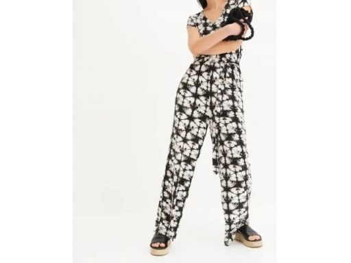 B.P.C kombinezon we wzory z wiskozy 52/54.