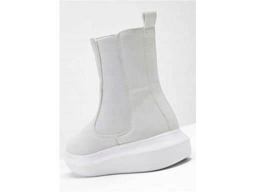 B.P.C botki damskie beżowe na białej podeszwie 40.