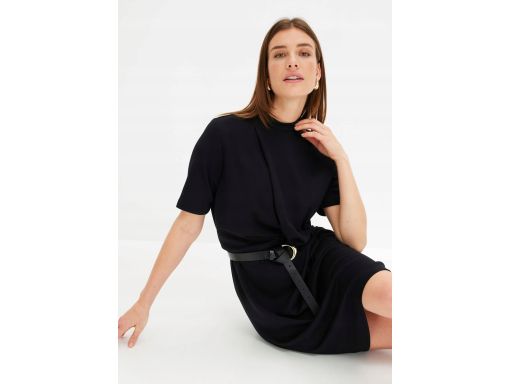 B.P.C sukienka czarna z marszczeniem ^44/46