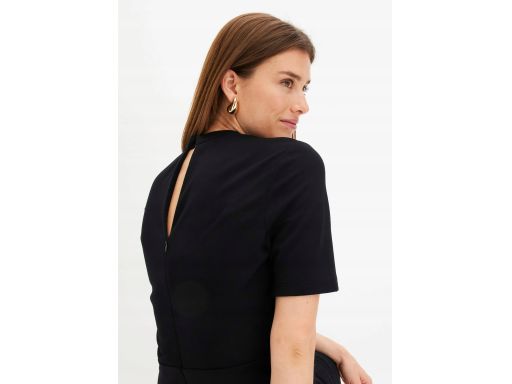 B.P.C sukienka czarna z marszczeniem ^44/46