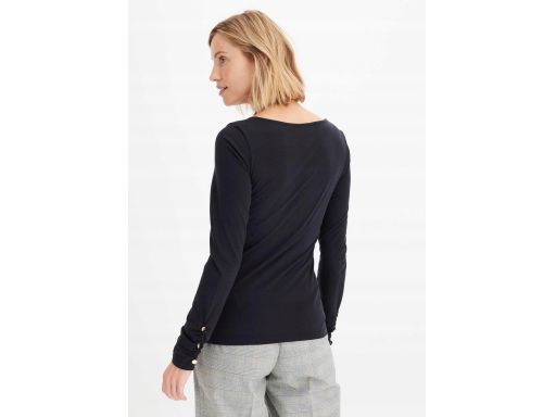 B.P.C bluzka czarna dekolt karo z długim rękawem 52/54.