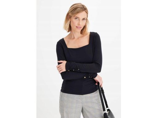 B.P.C bluzka czarna dekolt karo z długim rękawem 52/54.