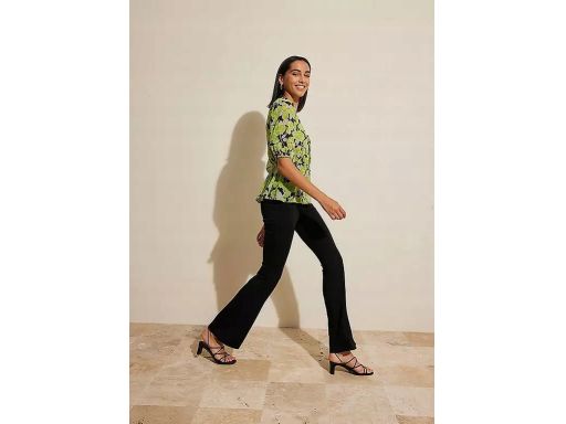 B.P.C bluzka szyfonowa z wiązanym dekoltem czarna z zielonym wzorem ^4