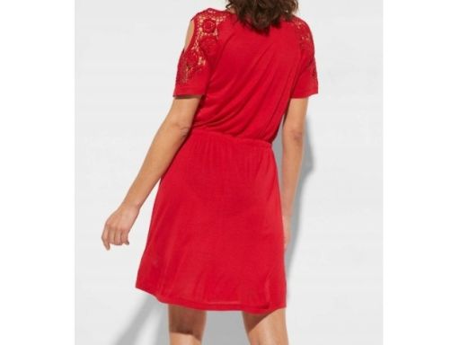 B.P.C sukienka ołówkowa czerwona z odkrytymi ramionami r.40/42