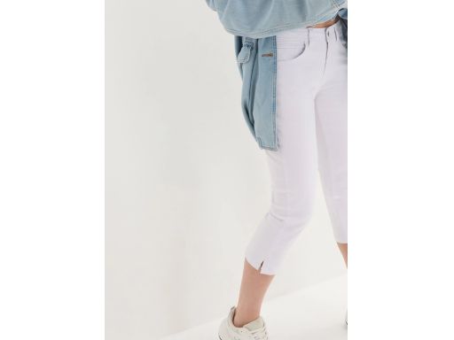 B.P.C jeansy 3/4 slim fit mid waist białe ^44