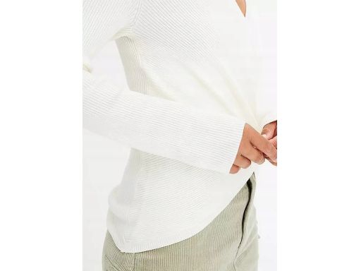B.P.C sweterek biały z efektem założenia kopertowego ^36/38