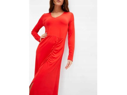 B.P.C czerwona sukienka midi z marszczeniem ^48/50