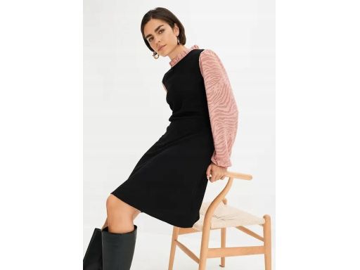 B.P.C sukienka czarno-różowa strukturalna r.40/42