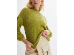 B.P.C włochaty sweter zielony damski 48/50.