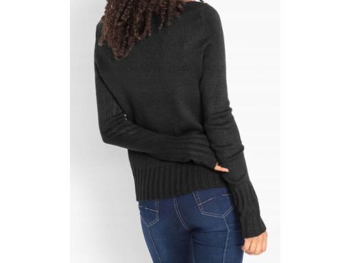 B.P.C czarny sweterek w serek r.44/46