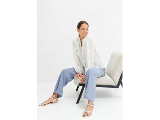 B.P.C bluzka koszulowa śmietankowa z koronką r.44