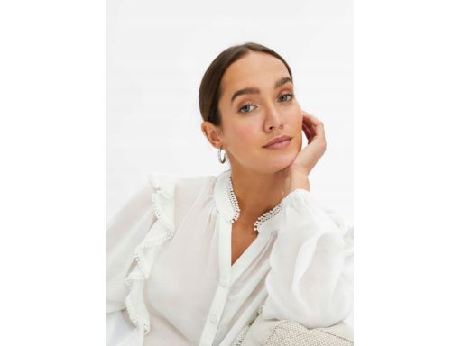 B.P.C bluzka koszulowa śmietankowa z koronką r.44