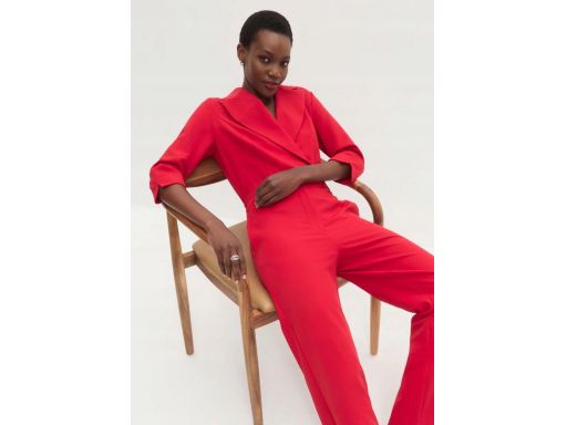 B.P.C elegancki czerwony kombinezon z wykładanym kołnierzem r.46