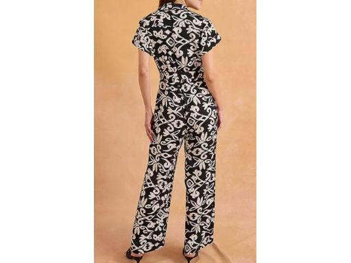B.P.C kombinezon czarny z białym wzorem 40.