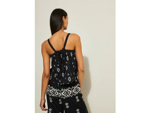 B.P.C top czarny we wzorki trapezowy krótki 44/46.