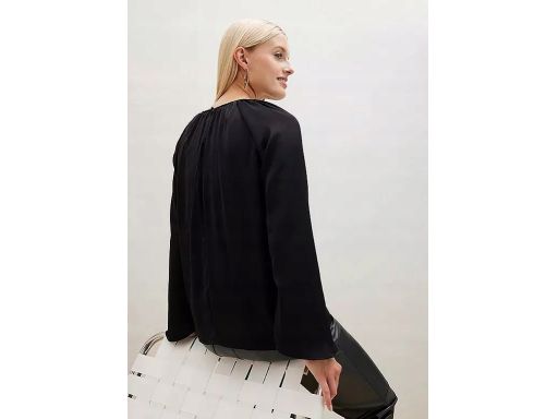 B.P.C bluzka satynowa tunika czarna z wycięciami w dekolcie ^38