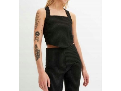 B.P.C modny krótki top w paski 48/50.