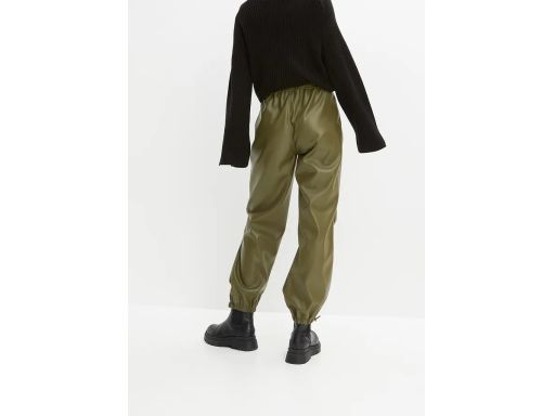 B.P.C spodnie eko skóra ciemna zieleń luźny fason ^50