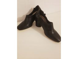 BIANCO czarne zabudowane czółenka 36