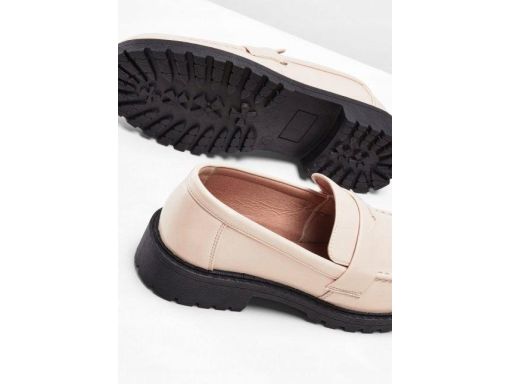 B.P.C mokasyny damskie beżowe ^40